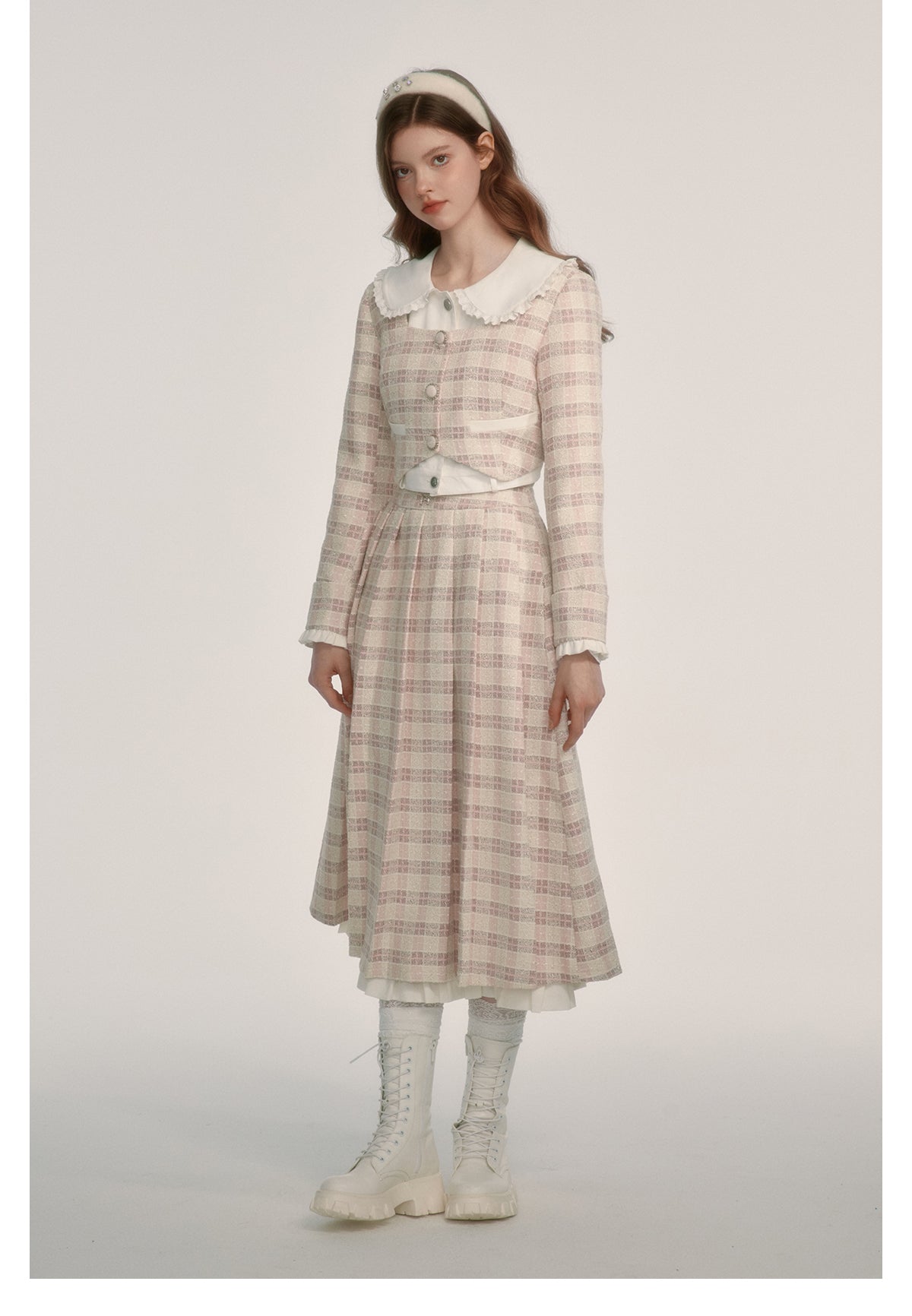 Checkered square neck ribbon jacket & long checkered skirt