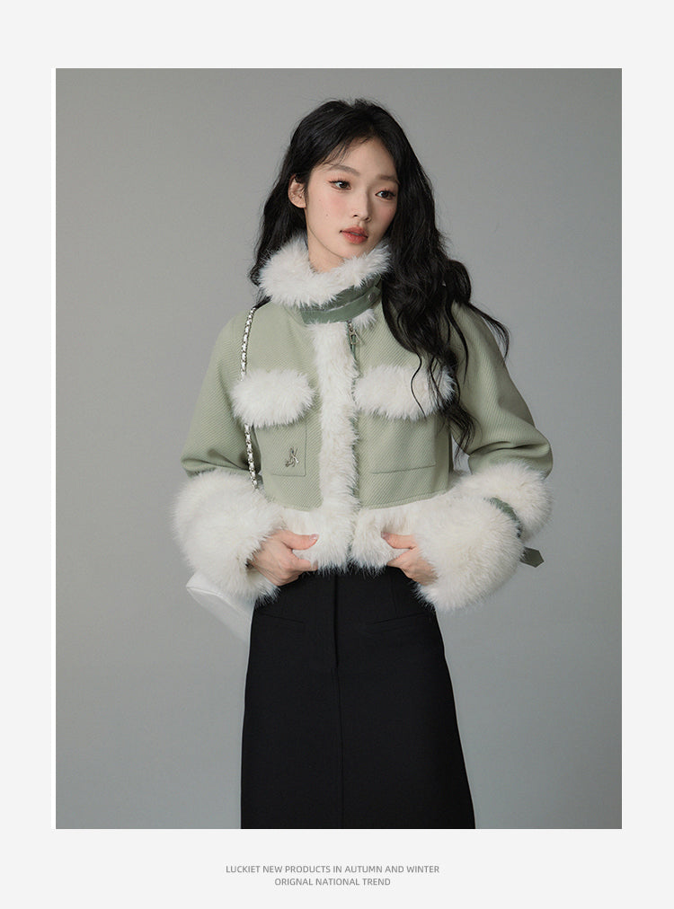 Loose short white duck down jacket