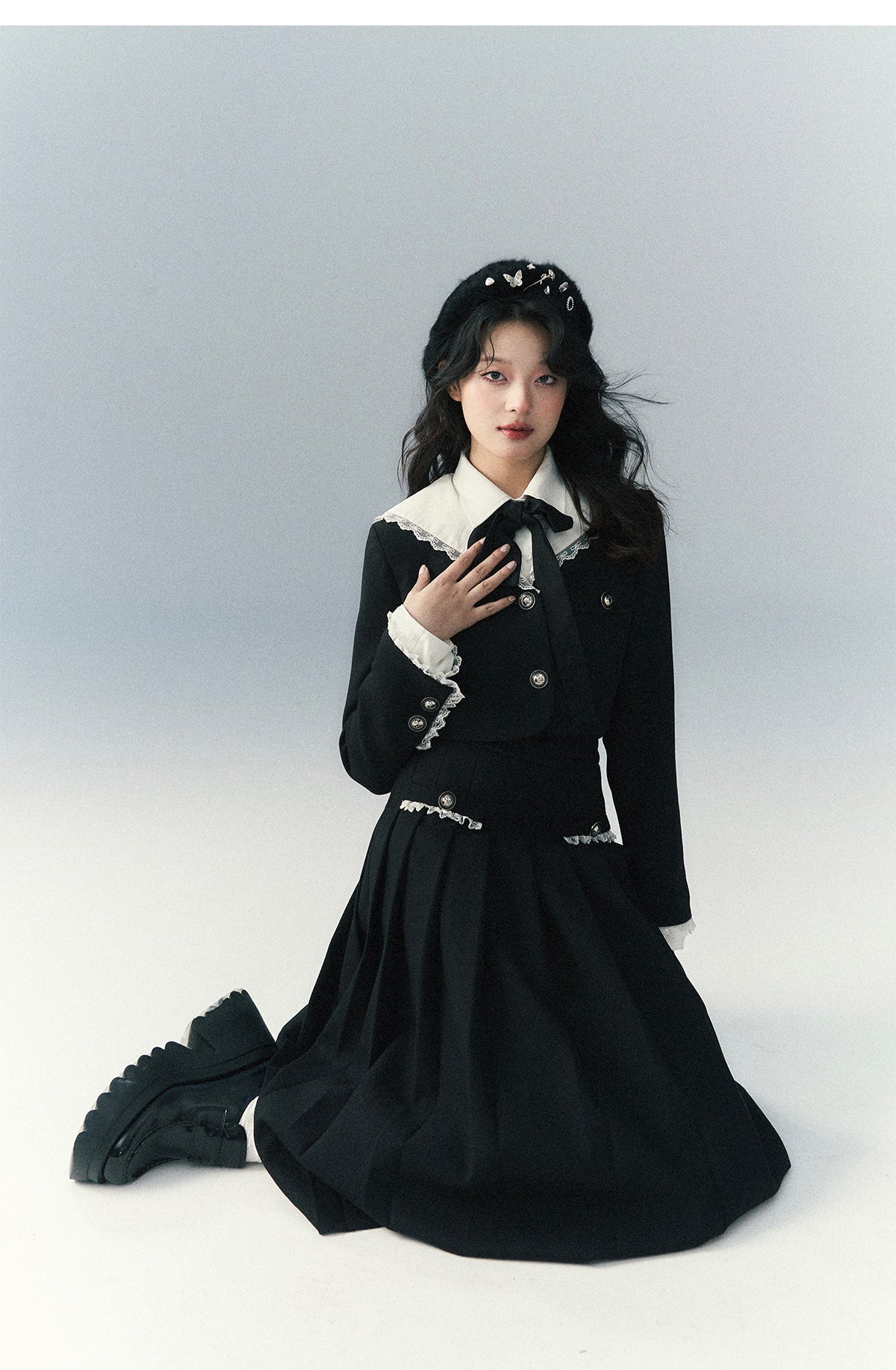 Black Collar Lace Pleated Skirt Setup