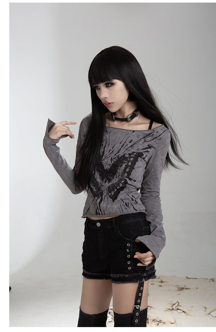 Short length butterfly long sleeve T-shirt