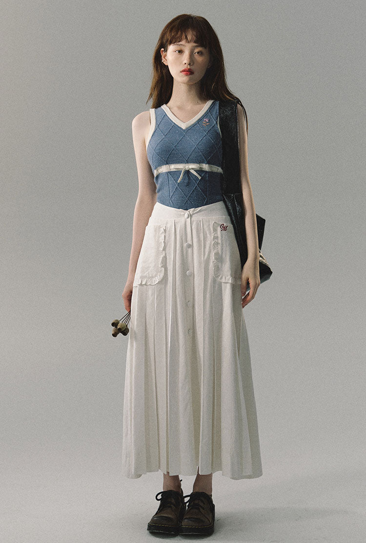 Half-slit Pleated Long Skirt with Prism Pattern