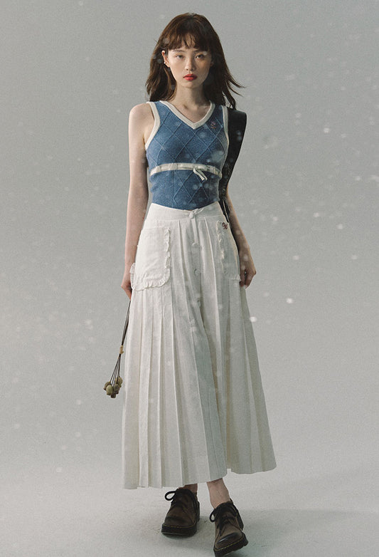 Half-slit Pleated Long Skirt with Prism Pattern